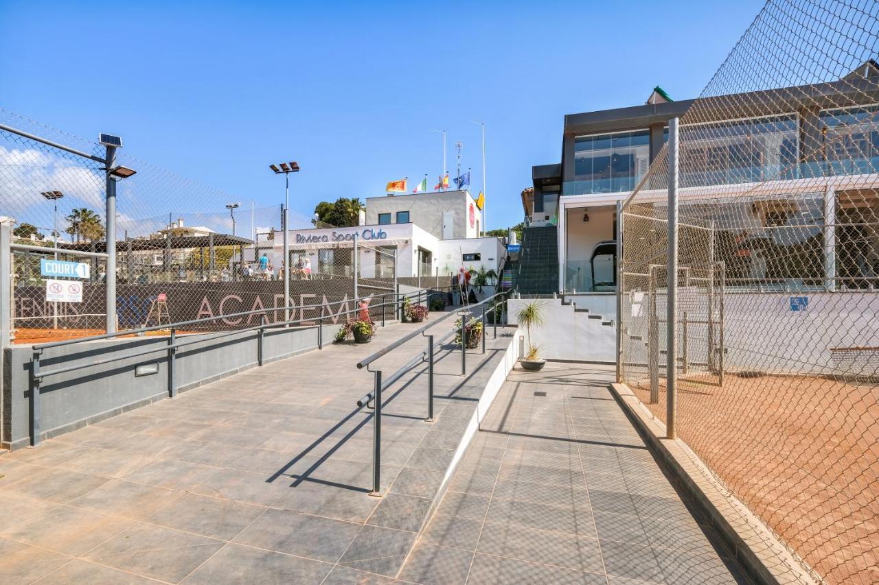 300m To The ! Apartment